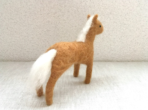 【受注生産・プレゼントとしてもオススメ】羊毛フェルトのぬいぐるみ お馬さん 