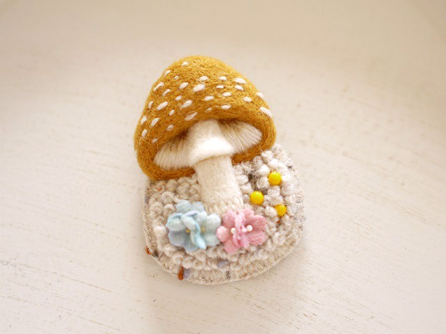 羊毛フェルトブローチ4点 aqua