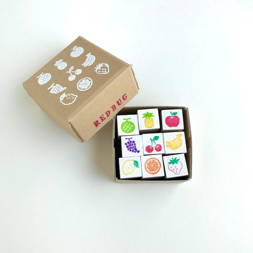 消しゴムはんこ No.137 ちびくまとフルーツサンド 消しゴムはんこ No.137 ちびくまとフルーツサンド