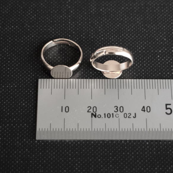 30個 台座付 シンプル リング(Sサイズ) シルバー☆フリーサイズ！ピンキーリング 素材 材料 パーツ 銀色 指輪 細 3枚目の画像