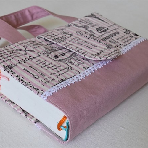 看護学生のための筆記用具が5本収納できるレビューブックカバー