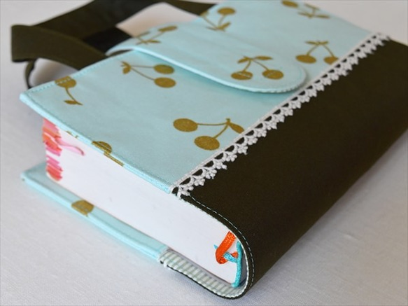 看護学生のための筆記用具が5本収納できるレビューブックカバー（さくらんぼ／ミントグリーン） 人気・おすすめ｜安定人気・収納便利におすすめ 丁寧対応 配送追跡可 国内発送・保証制度対応