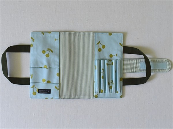 看護学生のための筆記用具が5本収納できるレビューブックカバー（さくらんぼ／ミントグリーン） 人気・おすすめ｜安定人気・収納便利におすすめ 丁寧対応 配送追跡可 国内発送・保証制度対応