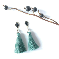 【SALE】七宝焼 Long tassel♦ピアス～black×blue green～ 2枚目の画像