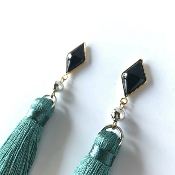 【SALE】七宝焼 Long tassel♦ピアス～black×blue green～ 4枚目の画像