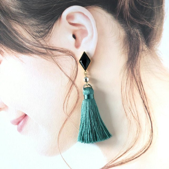 【SALE】七宝焼 Long tassel♦ピアス～black×blue green～ 6枚目の画像