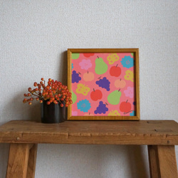 「花と果実と蝶模様（ピンク）」20cm角ポスター 2枚目の画像