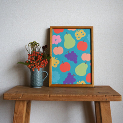 「花と果実と蝶模様（ブルー）」A4ポスター 7枚目の画像
