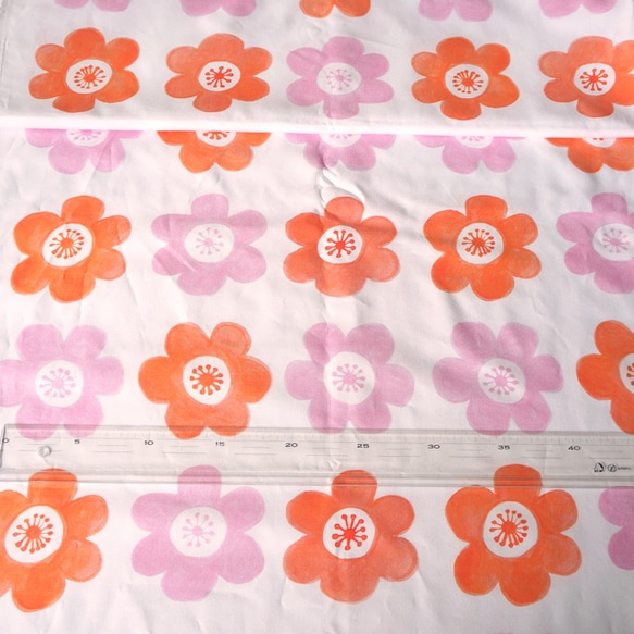 ＊【104×75cm】Kona® コットン　anemone（pink-orange）Kona®コットン生地 6枚目の画像