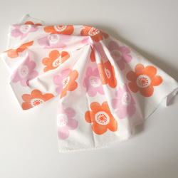 【カットクロス】 anemone（pink-orange）Kona®コットン生地（52cm×50cm） 2枚目の画像