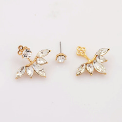 B品★~flower jewelry~ 花びら型キャッチ＊ クリスタル ピアス キャッチ ニッケルフリー 3枚目の画像