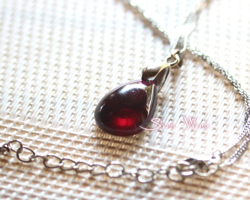 超お得　美品　ロードライトガーネット（パープル）ネックレス　（天然ガーネット） 超お得 美品 ロードライトガーネット（パープル）ネックレス （天然