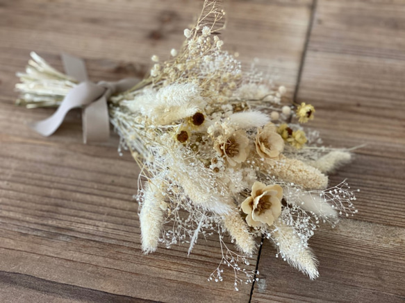 ドライフラワーのミニリース ホワイト 【再販】 ドライフラワーのミニリース ホワイト 【再販】