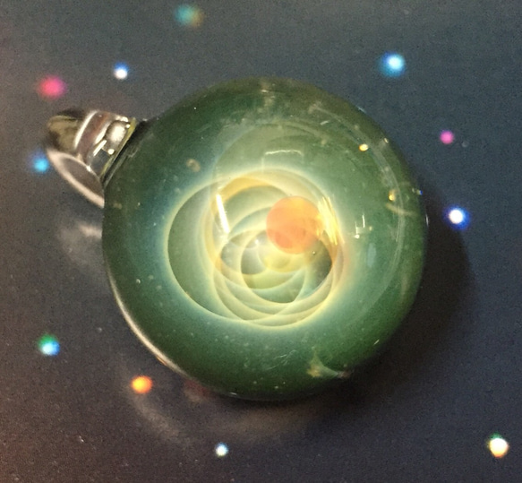 glass universe 手の平に広がる宇宙 グリーン ミニ 3枚目の画像