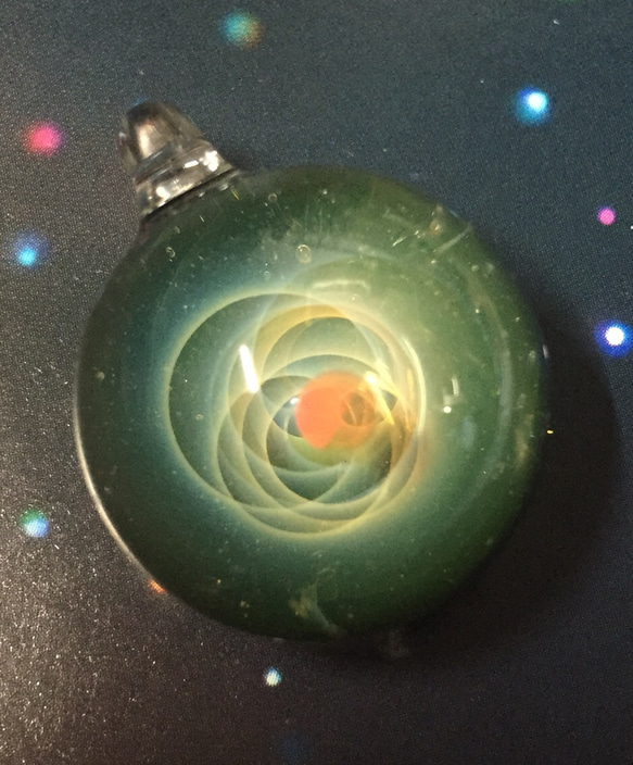 glass universe 手の平に広がる宇宙 グリーン ミニ 4枚目の画像