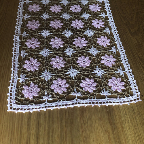 ドイリー、デザインセンター レース編み （アイリッシュクロッシェ  