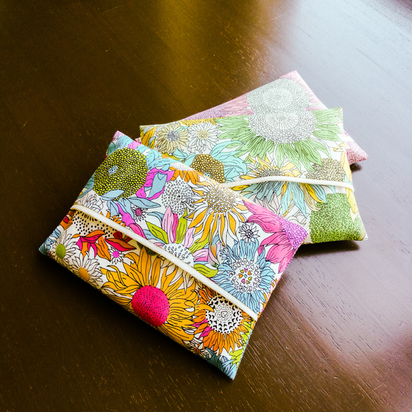 リバティのポケットティッシュケース①【全3種】 1枚目の画像