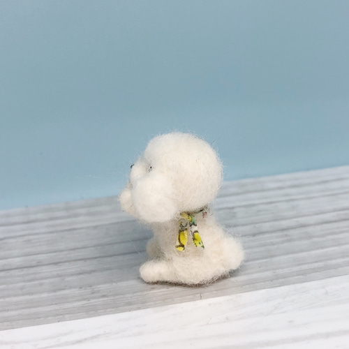 羊毛フェルト ミニチュアマスコット トイプードル 白 羊毛