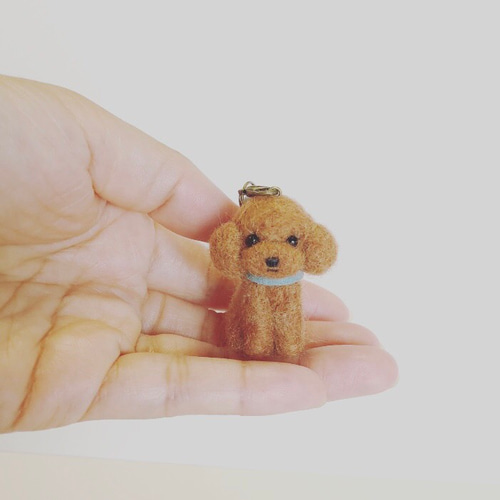 羊毛フェルト　トイプードル　キーホルダー 羊毛フェルト、トイプードルキーホルダー オーダーメイドでき