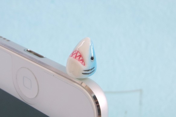 サメのイヤホンジャック 『ちび』 1枚目の画像
