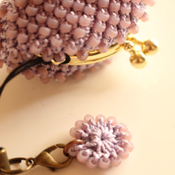 レトロなビーズ編みの小さながま口（紫） 4枚目の画像