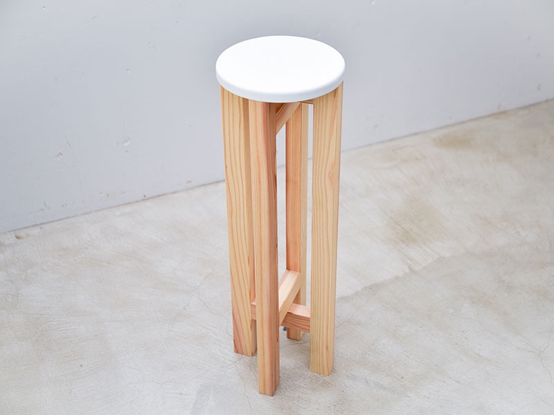 おさしみ丼　スツール　椅子　欅　キッチンスツール MITSUKI KITCHEN STOOL -SENDAN- | 家具産地大川発の国産家具
