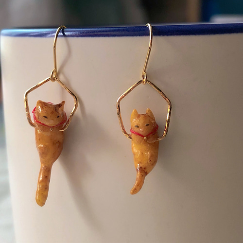 ちまっと♡茶トラ猫ちゃん風 しっぽゆらゆら♡ピアス/イヤリング