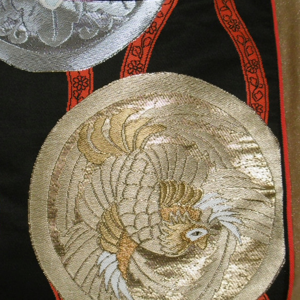 レアもの、アンティーク帯のリサイクル、キュートな斜めがけバッグ- 家紋柄、鳳凰と桐 3枚目の画像