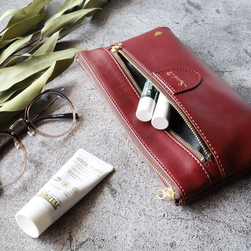 見た目の高級感/牛革ダブルファスナーコスメポーチ/ボルドー/うさぎ