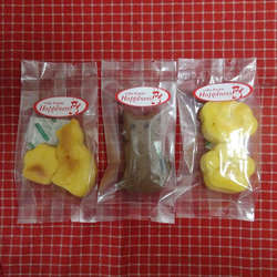フエルト製クロネコちゃんケースに焼き菓子３袋詰め合わせ♪ 2枚目の画像