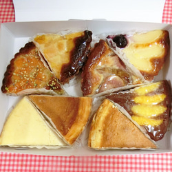 焼き込みタルト５種類とベイクドチーズケーキ３種=８カット詰め合わせ♪(*^▽^*) 2枚目の画像