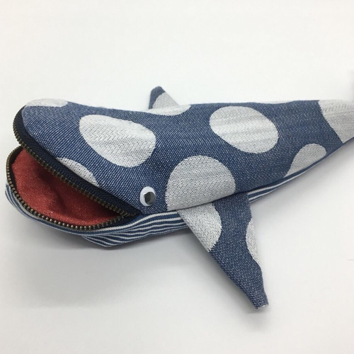 ペンケース くじらポーチ 水色ドット柄□クジラポーチ ポーチ asuasu