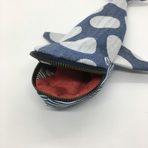 ペンケース くじらポーチ 水色ドット柄□クジラポーチ ポーチ asuasu