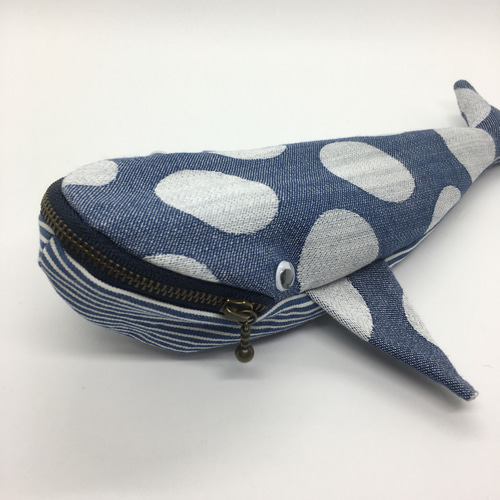 ペンケース くじらポーチ 水色ドット柄□クジラポーチ ポーチ asuasu