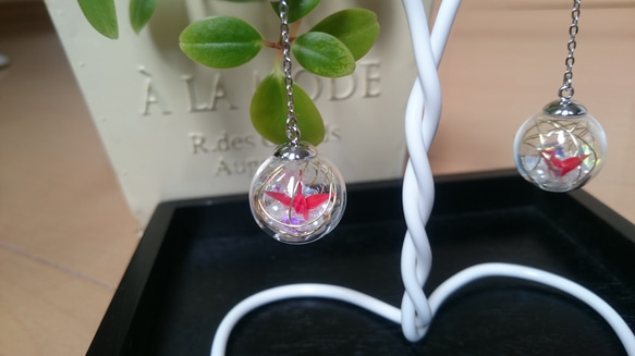 153】茜色のピアス／イヤリング／ガラスドーム