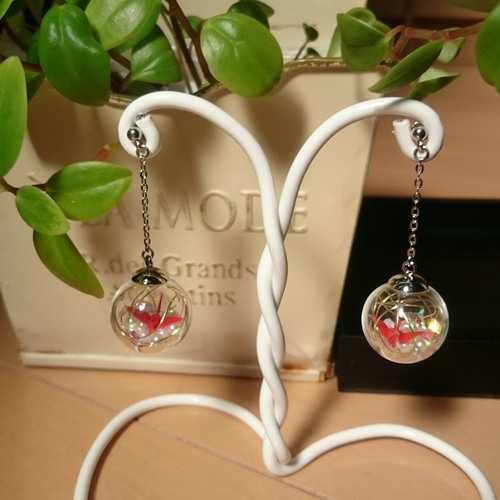折り鶴ガラスドームピアス・イヤリング ピアス（フック・チェーン