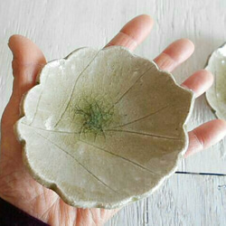 伊賀釉　豆皿　葉皿　緑 3枚目の画像