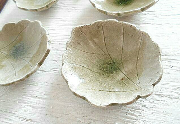 伊賀釉　豆皿　葉皿　緑 5枚目の画像