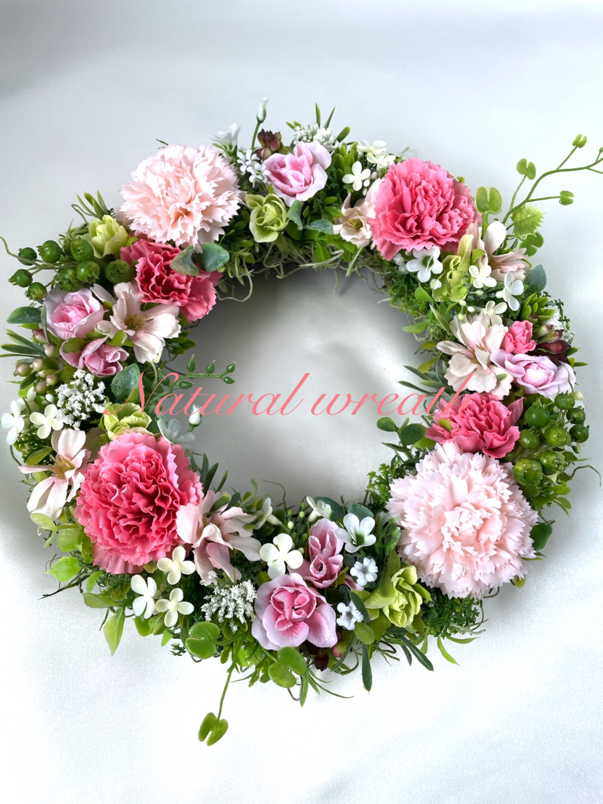 ミニ薔薇とカーネーションのナチュラルリース