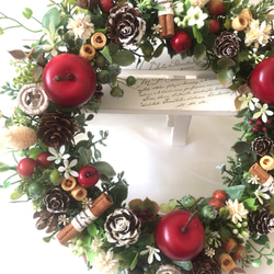 【Creema限定】大人可愛い＊クリスマスリース＊林檎 2枚目の画像