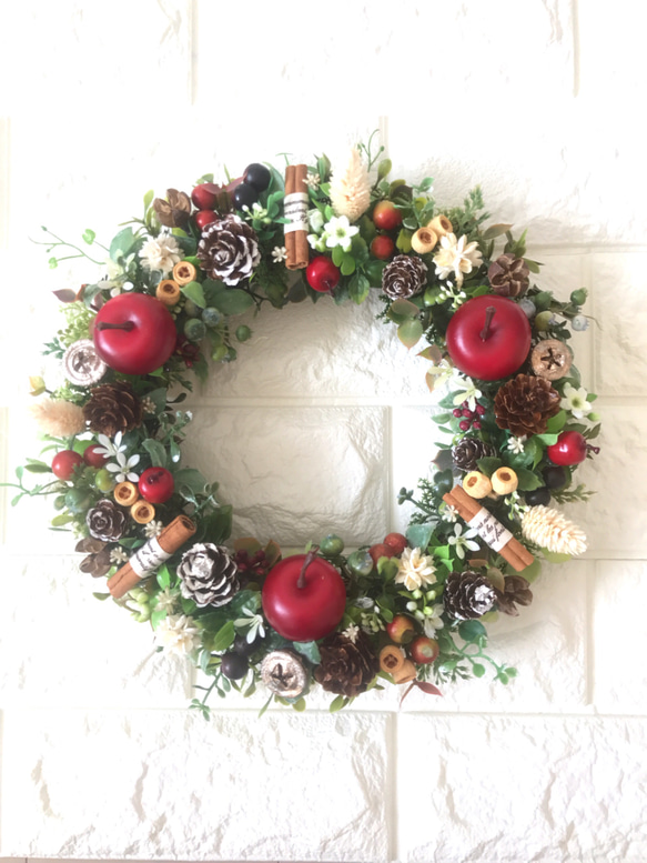 【Creema限定】大人可愛い＊クリスマスリース＊林檎 3枚目の画像