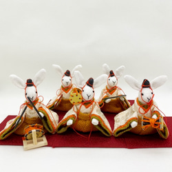 ちょこんとかわいいうさぎの五人囃子 (ひな祭り・雛人形・お雛様) 1枚目の画像