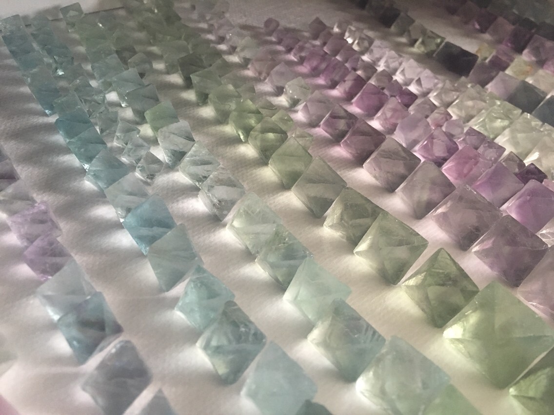 ブルー系・バイカラー・蛍光蛍石入り！とっておき八面体（まとめ買い超お得セット）