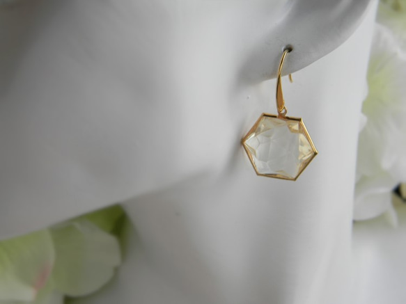 hexagon bijou　pierced earrings 2枚目の画像