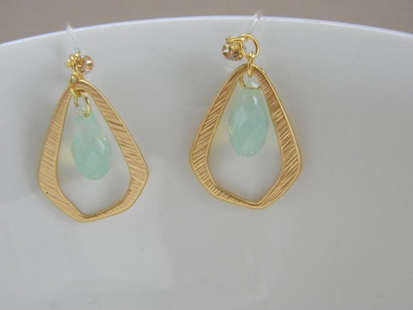 gold＆green　bijou　drop　earring 3枚目の画像