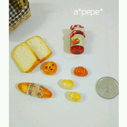 ミニチュアフード☆朝食パンバスケット☆ジャム付き 3枚目の画像