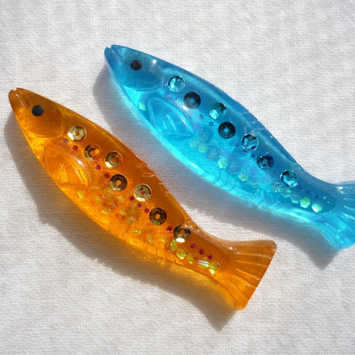 レジン製の箸置き＊魚＜オレンジ＞ 箸・箸置き はしおきかい? 通販