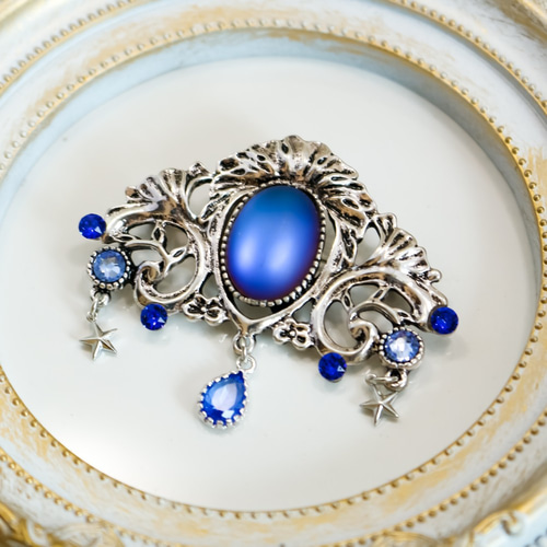 チェコヴィンテージ フロストガラスのアンティークブローチ マット