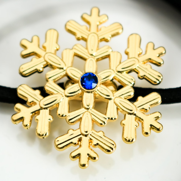 ゴールドの雪の結晶ヘアゴム　選べるスワロフスキーカラー9種類 9枚目の画像