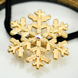 ゴールドの雪の結晶ヘアゴム　選べるスワロフスキーカラー9種類 10枚目の画像